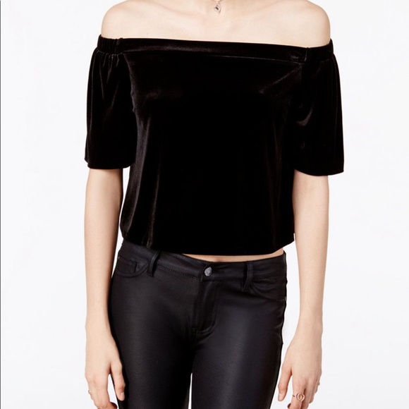 Bar III Velvet off shoulder short sleeve crop - Picture 2 of 6